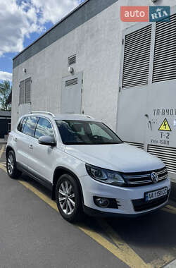 Внедорожник / Кроссовер Volkswagen Tiguan 2011 в Киеве