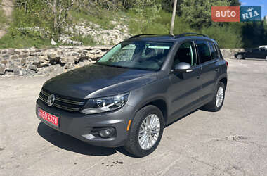 Позашляховик / Кросовер Volkswagen Tiguan 2016 в Рівному