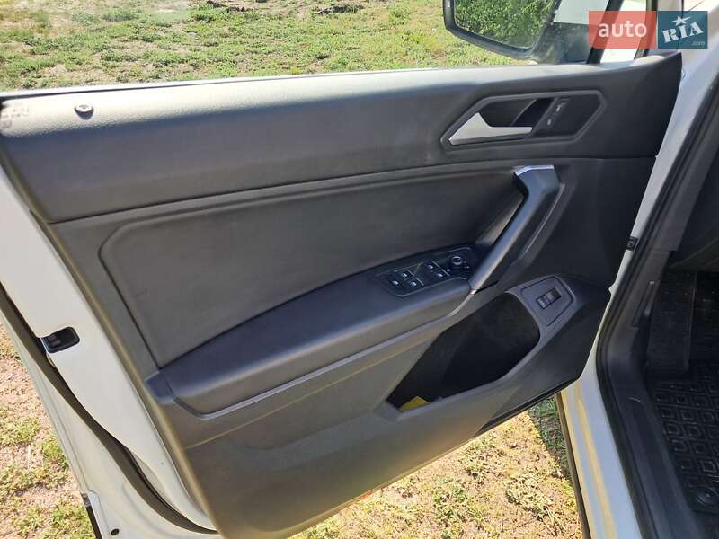 Внедорожник / Кроссовер Volkswagen Tiguan 2019 в Фастове