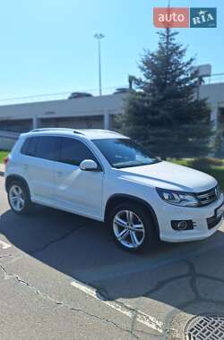 Внедорожник / Кроссовер Volkswagen Tiguan 2014 в Киеве