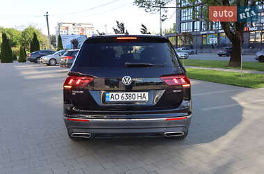 Внедорожник / Кроссовер Volkswagen Tiguan 2019 в 