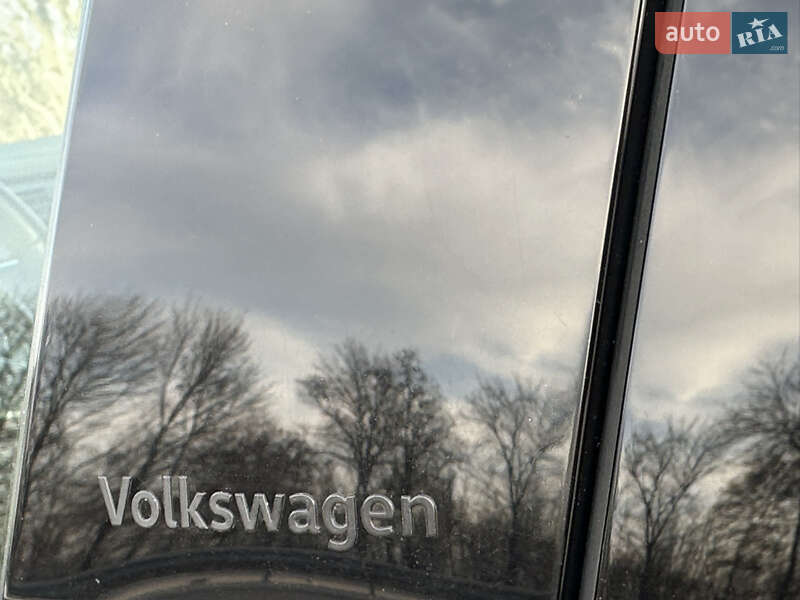 Позашляховик / Кросовер Volkswagen Tiguan 2021 в Бродах