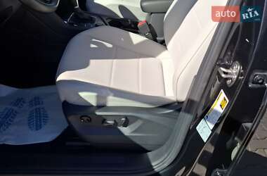 Внедорожник / Кроссовер Volkswagen Tiguan 2018 в 