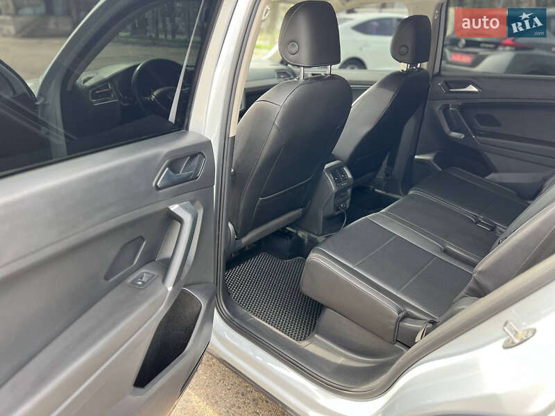 Внедорожник / Кроссовер Volkswagen Tiguan 2017 в Николаеве фото 10 Внедорожник / Кроссовер Volkswagen Tiguan 2017 в Николаеве