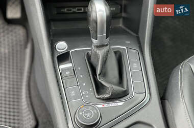 Позашляховик / Кросовер Volkswagen Tiguan 2018 в 