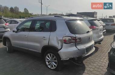 Внедорожник / Кроссовер Volkswagen Tiguan 2016 в 