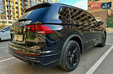 Внедорожник / Кроссовер Volkswagen Tiguan 2022 в 