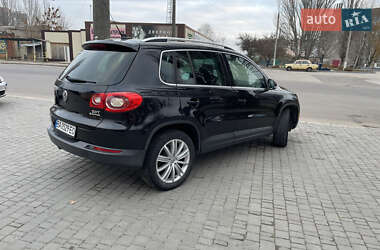 Позашляховик / Кросовер Volkswagen Tiguan 2008 в 