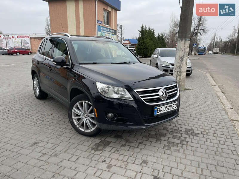 Позашляховик / Кросовер Volkswagen Tiguan 2008 в 