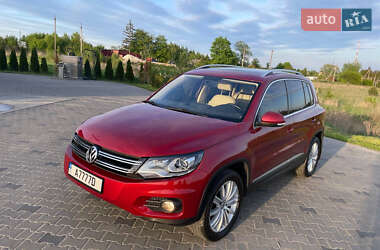 Внедорожник / Кроссовер Volkswagen Tiguan 2014 в Львове