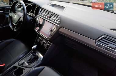Позашляховик / Кросовер Volkswagen Tiguan 2018 в 