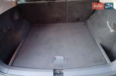 Позашляховик / Кросовер Volkswagen Tiguan 2018 в 