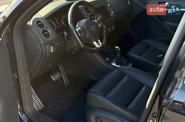 Позашляховик / Кросовер Volkswagen Tiguan 2016 в 