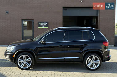 Позашляховик / Кросовер Volkswagen Tiguan 2016 в 