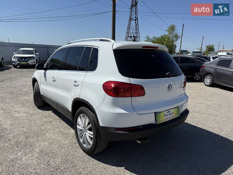 Позашляховик / Кросовер Volkswagen Tiguan 2016 в Кропивницькому
