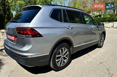Позашляховик / Кросовер Volkswagen Tiguan 2019 в 