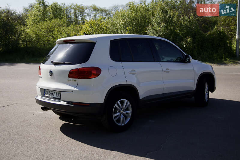 Внедорожник / Кроссовер Volkswagen Tiguan 2012 в Киеве