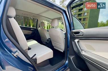 Внедорожник / Кроссовер Volkswagen Tiguan 2018 в 