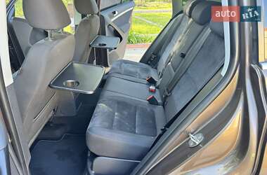 Позашляховик / Кросовер Volkswagen Tiguan 2013 в 