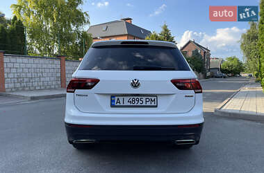 Внедорожник / Кроссовер Volkswagen Tiguan 2020 в 