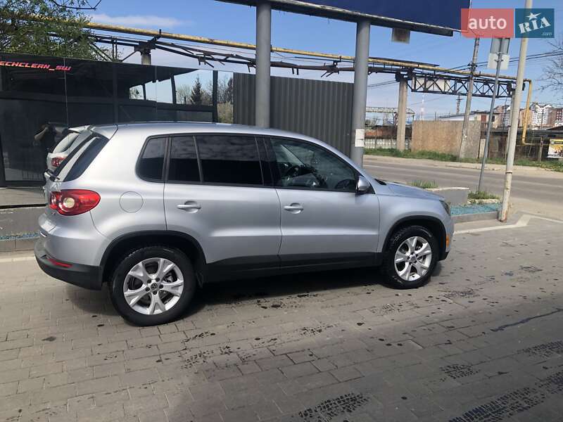 Внедорожник / Кроссовер Volkswagen Tiguan 2009 в Ивано-Франковске