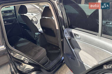Внедорожник / Кроссовер Volkswagen Tiguan 2012 в 