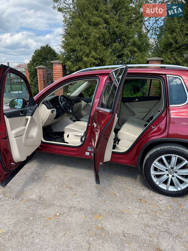 Внедорожник / Кроссовер Volkswagen Tiguan 2012 в Тлумаче