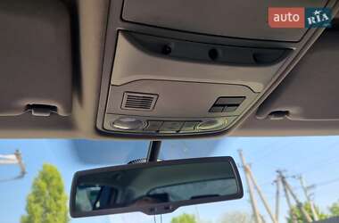 Позашляховик / Кросовер Volkswagen Tiguan 2012 в 