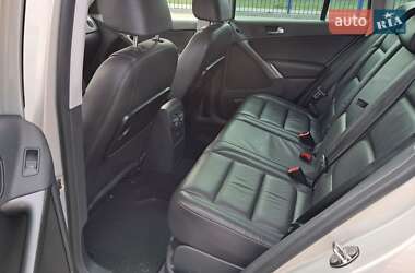 Внедорожник / Кроссовер Volkswagen Tiguan 2009 в 