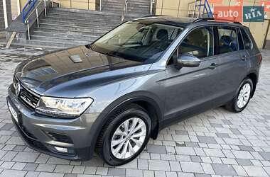 Внедорожник / Кроссовер Volkswagen Tiguan 2019 в 
