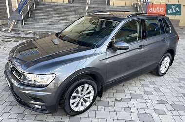 Внедорожник / Кроссовер Volkswagen Tiguan 2019 в 
