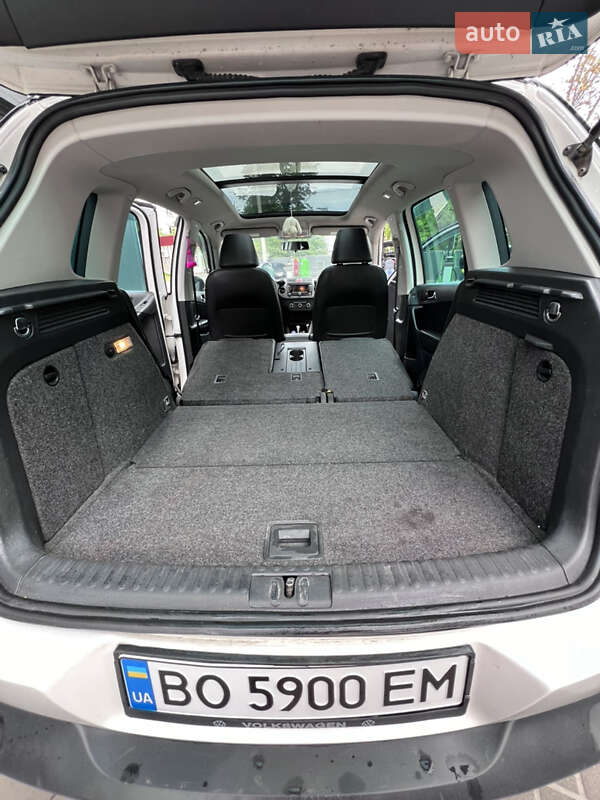 Позашляховик / Кросовер Volkswagen Tiguan 2010 в Тернополі