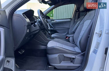 Внедорожник / Кроссовер Volkswagen Tiguan 2020 в 