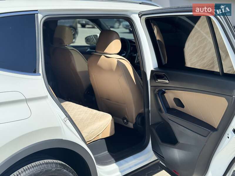 Внедорожник / Кроссовер Volkswagen Tiguan 2022 в Ивано-Франковске