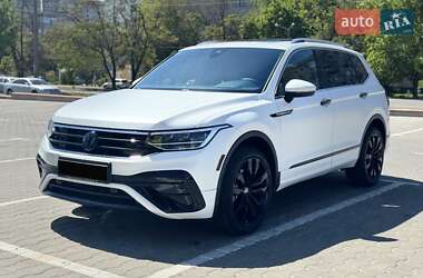 Позашляховик / Кросовер Volkswagen Tiguan 2022 в Одесі