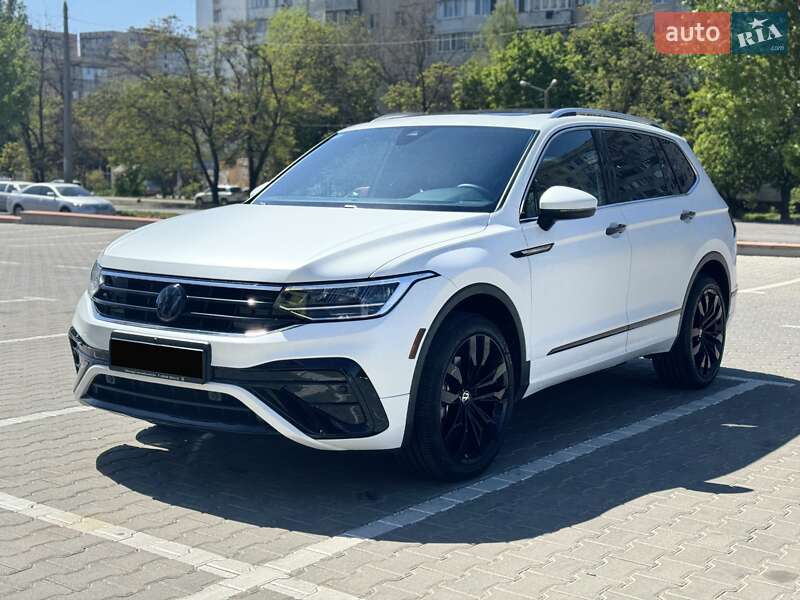 Внедорожник / Кроссовер Volkswagen Tiguan 2022 в Ивано-Франковске