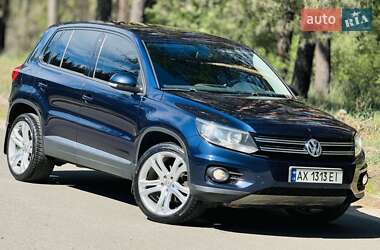 Внедорожник / Кроссовер Volkswagen Tiguan 2011 в Харькове