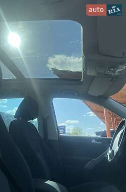 Внедорожник / Кроссовер Volkswagen Tiguan 2008 в 