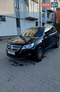 Внедорожник / Кроссовер Volkswagen Tiguan 2009 в Чорткове