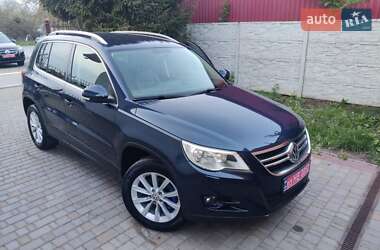 Volkswagen Tiguan 2010 Volkswagen Tiguan 2010