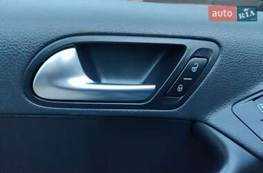 Позашляховик / Кросовер Volkswagen Tiguan 2010 в 