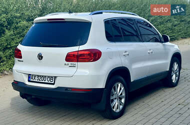 Внедорожник / Кроссовер Volkswagen Tiguan 2011 в 