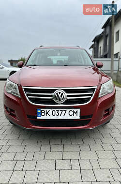 Внедорожник / Кроссовер Volkswagen Tiguan 2008 в Львове