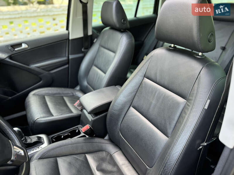Внедорожник / Кроссовер Volkswagen Tiguan 2017 в Киеве