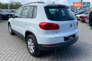 Внедорожник / Кроссовер Volkswagen Tiguan 2016 в 
