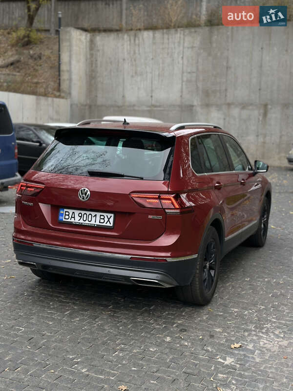 Внедорожник / Кроссовер Volkswagen Tiguan 2019 в Киеве
