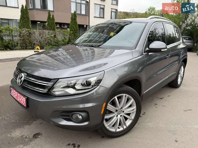 Внедорожник / Кроссовер Volkswagen Tiguan 2016 в 