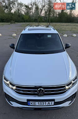 Позашляховик / Кросовер Volkswagen Tiguan 2023 в 