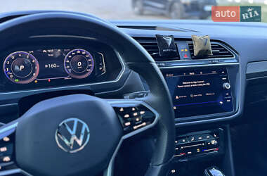 Позашляховик / Кросовер Volkswagen Tiguan 2023 в 