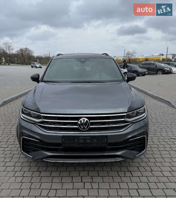 Внедорожник / Кроссовер Volkswagen Tiguan 2023 в Запорожье